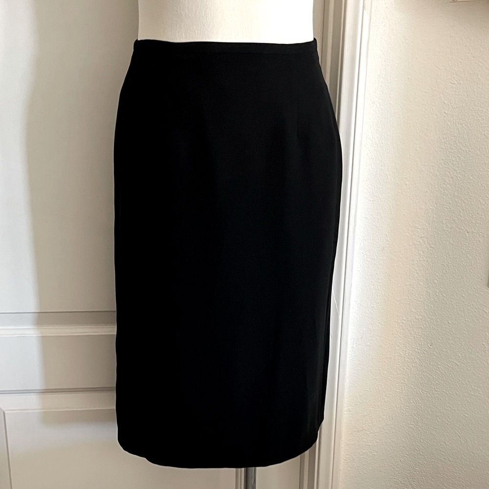 Donna Morgan~Classic Black Skirt
